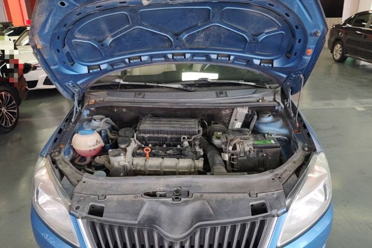 Used Skoda Fabia 2014 1.4L Automatic Crystal Edition Engine Bay