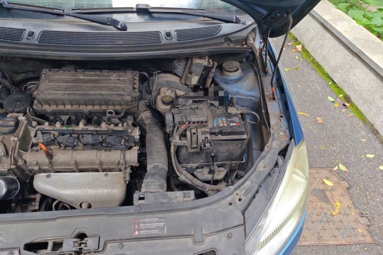 Used Skoda Fabia 2014 1.4L Automatic Crystal Edition Engine Bay Left