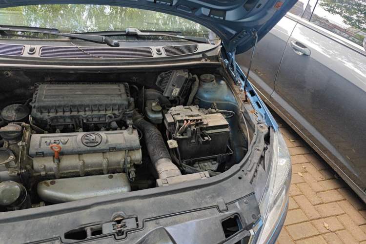 Used Skoda Fabia 2014 1.4L Manual Jingling Edition Engine Bay Left