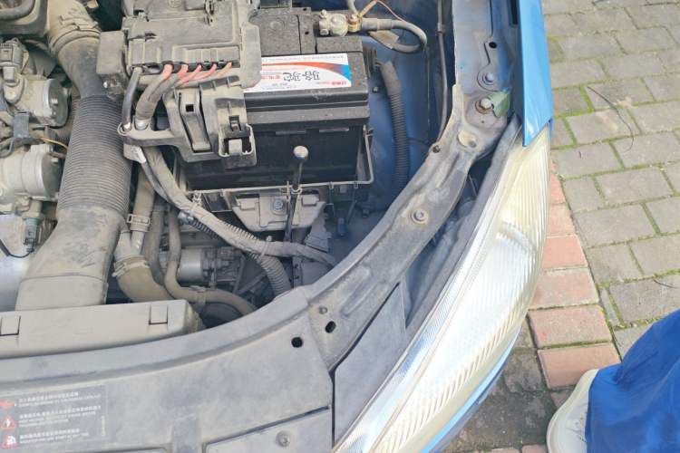 Used Skoda Fabia 2014 1.4L Automatic Crystal Edition Engine Bay Left