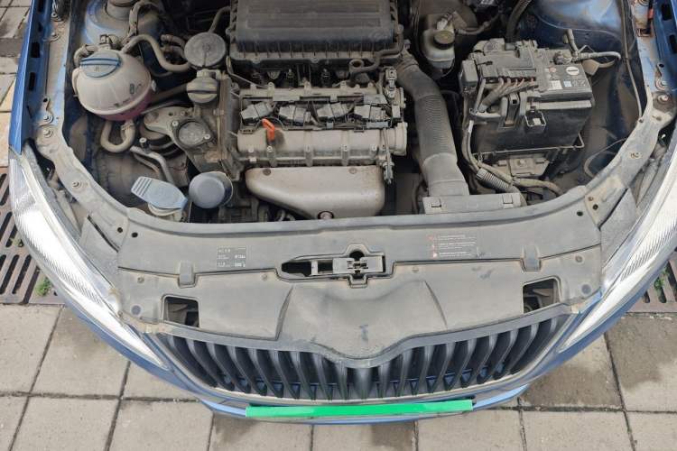 Used Skoda Fabia 2014 1.4L Manual Crystal Edition Engine Bay