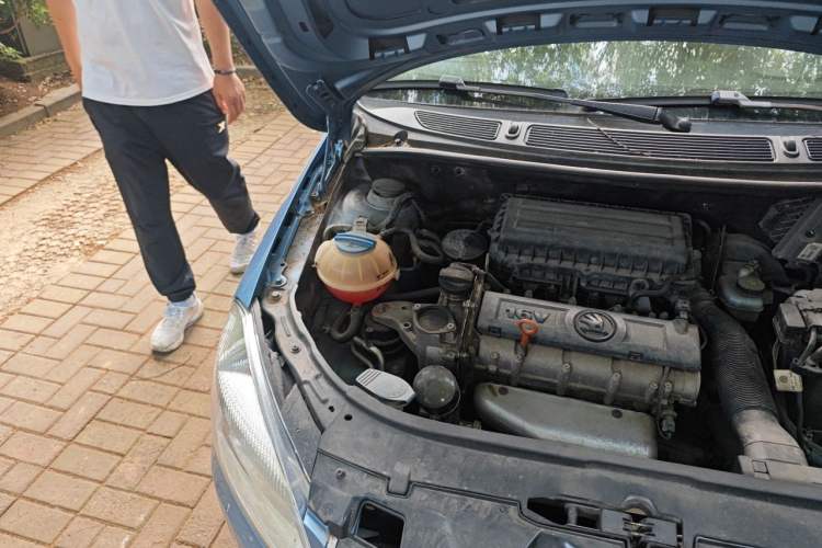 Used Skoda Fabia 2014 1.4L Manual Jingling Edition Engine Bay Right