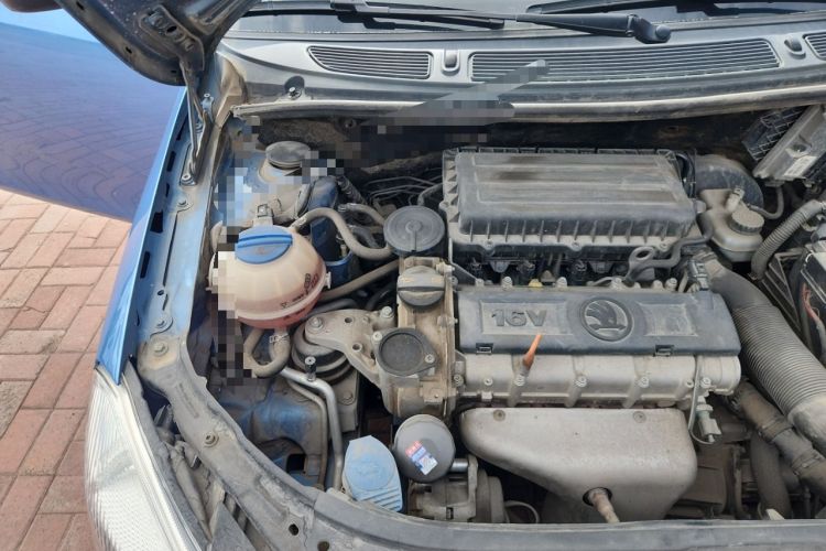 Used Skoda Fabia 2014 1.4L Automatic Crystal Edition Engine Bay Right