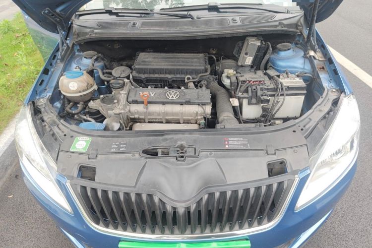 Used Skoda Fabia 2014 1.4L Manual Crystal Edition Engine Bay