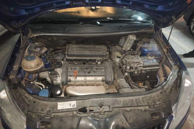 Used Skoda Fabia 2014 1.4L Automatic Crystal Edition Engine Bay