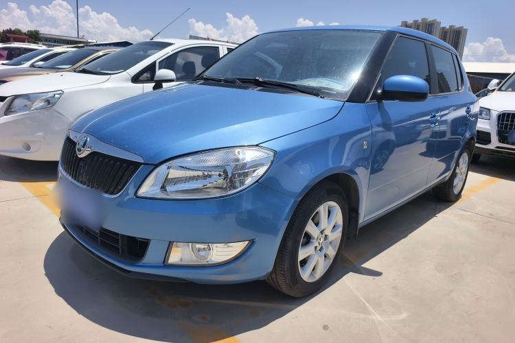 Used Skoda Fabia 2014 1.4L Automatic Crystal Edition Exterior 1