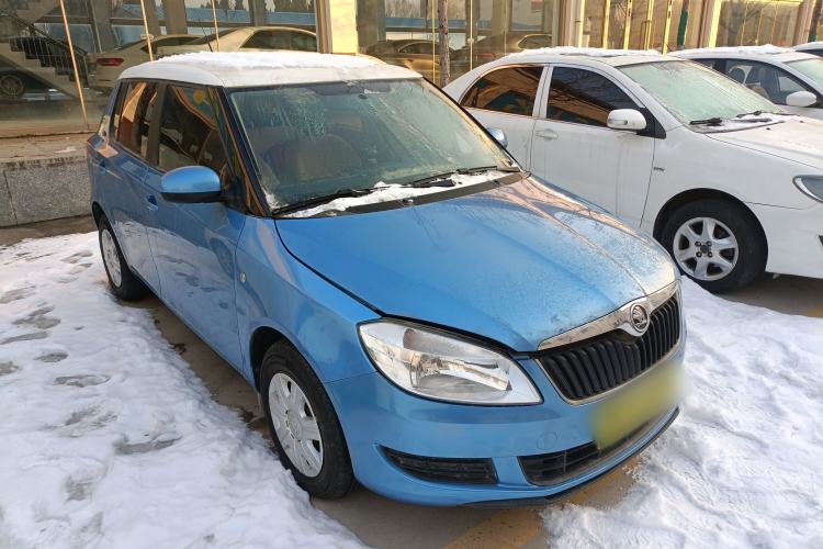 Used Skoda Fabia 2014 1.4L Automatic Crystal Edition Exterior 1