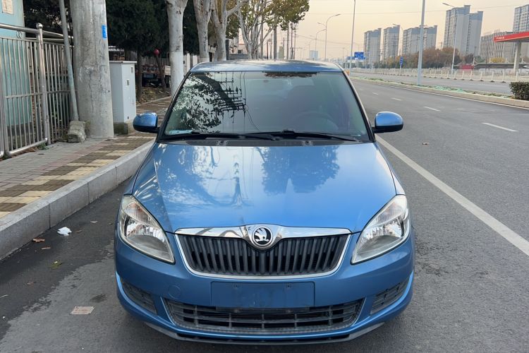 Used Skoda Fabia 2014 1.4L Manual Crystal Edition Exterior 1