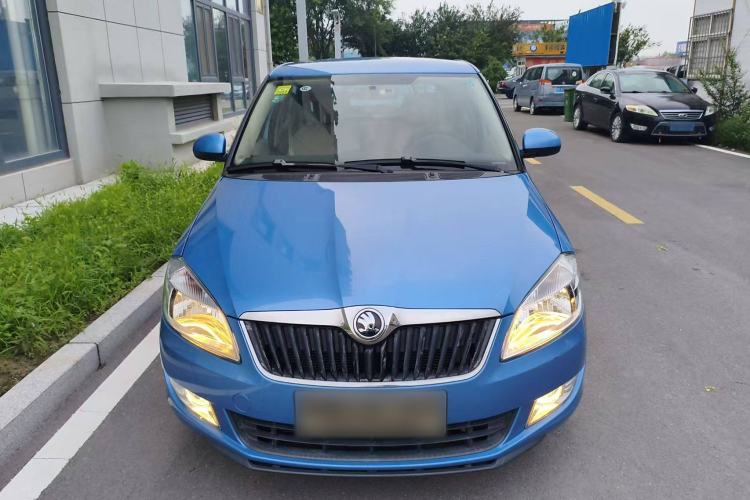 Used Skoda Fabia 2014 1.4L Automatic Crystal Edition Exterior 1