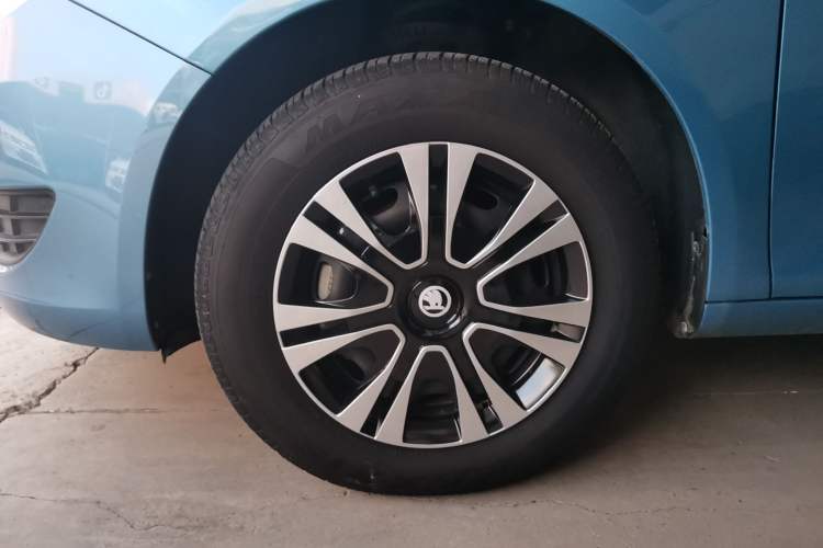 Used Skoda Fabia 2014 1.4L Automatic Crystal Edition Exterior 3