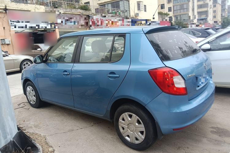 Used Skoda Fabia 2014 1.4L Automatic Crystal Edition Exterior 3