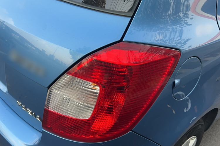 Used Skoda Fabia 2014 1.4L Manual Crystal Edition Exterior 3