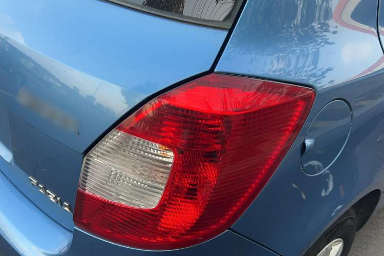 Used Skoda Fabia 2014 1.4L Manual Crystal Edition Exterior 6