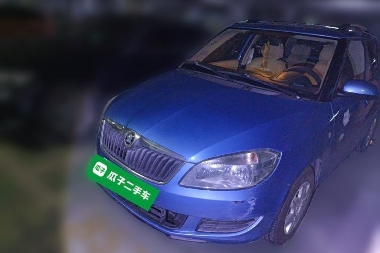 Ojetý Skoda Fabia 2014 1.4L Automatic Crystal Edition Guazi used car, China used car export, Used car for sale, Used  cars, Cheapest cars for sale
