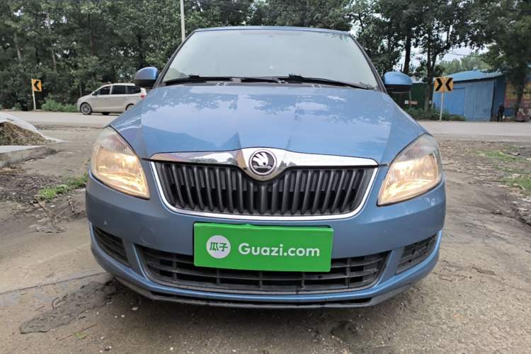 Used Skoda Fabia 2014 1.4L Manual Crystal Edition Front