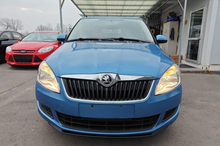 Used Skoda Fabia 2014 1.4L Manual Crystal Edition Front