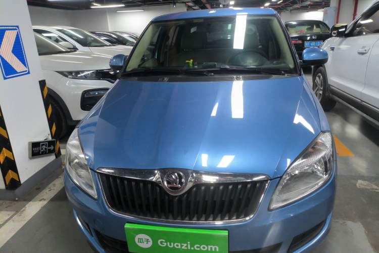 Used Skoda Fabia 2014 1.4L Manual Crystal Edition Front