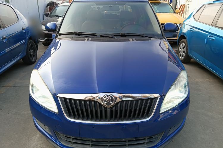 Used Skoda Fabia 2014 1.4L Automatic Crystal Edition Front