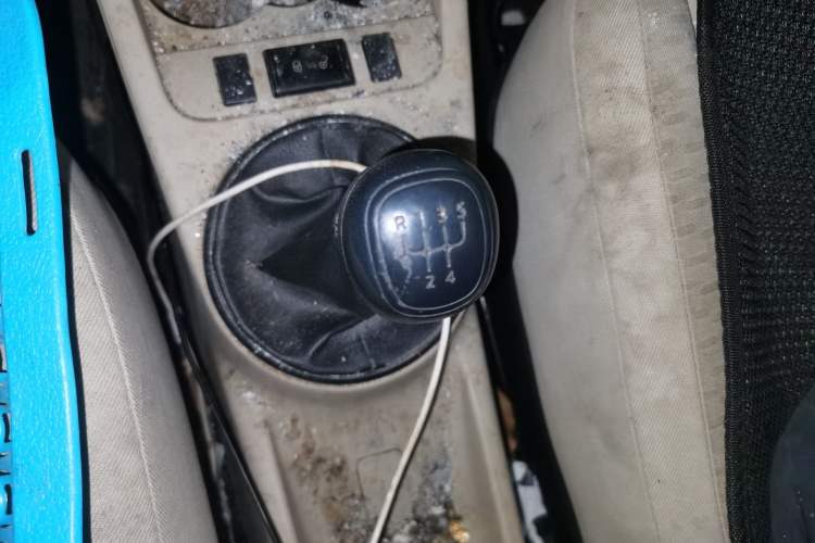 Used Skoda Fabia 2014 1.4L Manual Crystal Edition Gear Lever