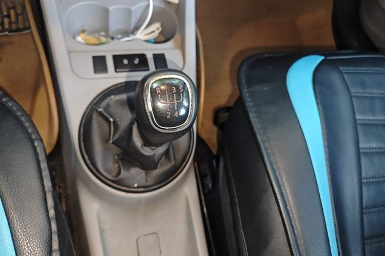 Used Skoda Fabia 2014 1.4L Manual Jingling Edition Gear Lever