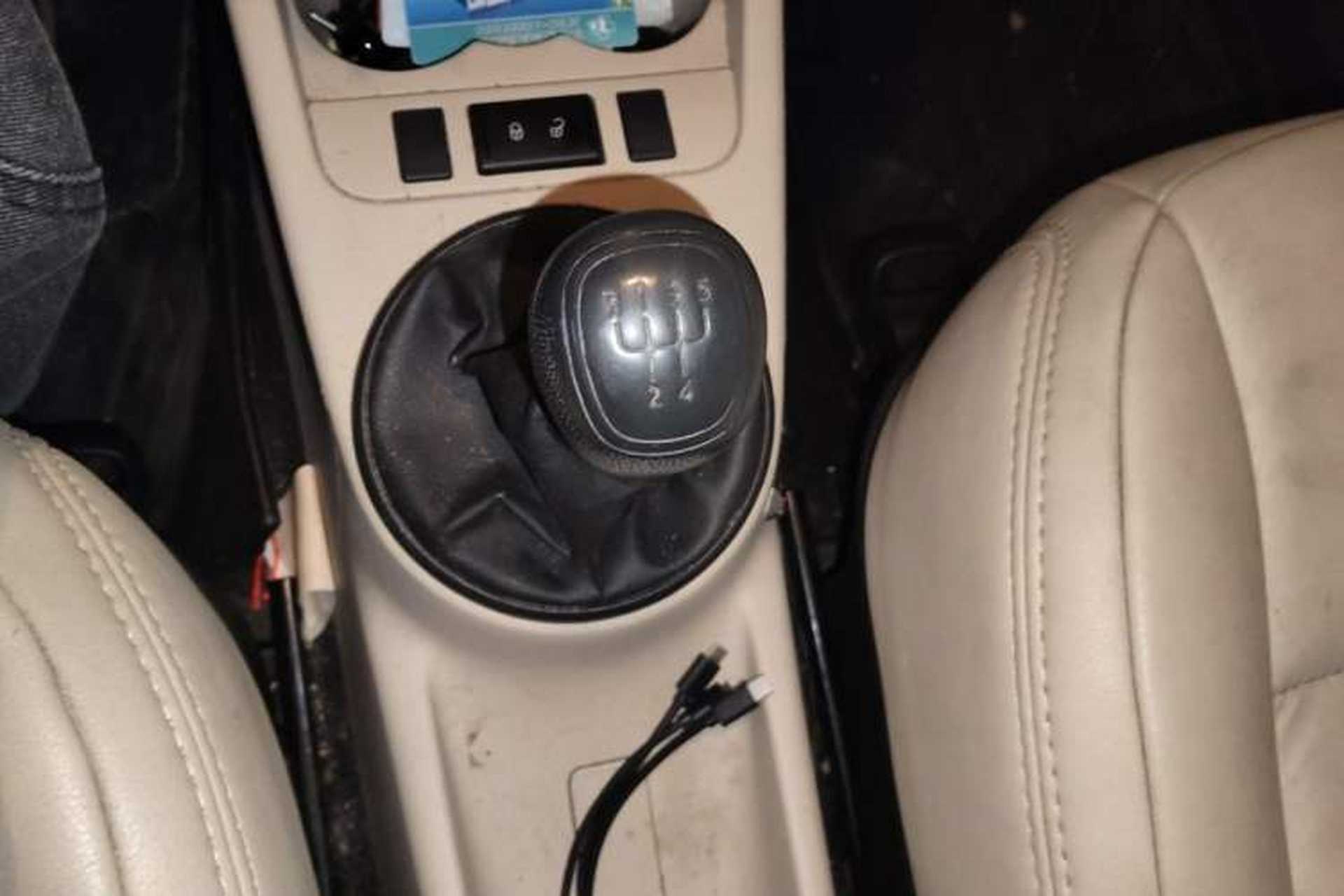Used Skoda Fabia 2014 1.4L Manual Crystal Edition Gear Lever