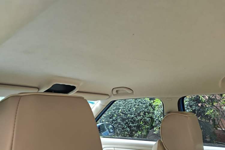 Used Skoda Fabia 2014 1.4L Automatic Crystal Edition Headliner