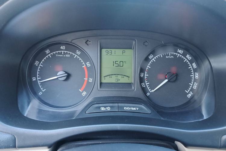 Used Skoda Fabia 2014 1.4L Automatic Crystal Edition Instrument Cluster
