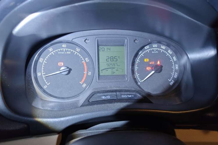 Used Skoda Fabia 2014 1.4L Manual Crystal Edition Instrument Cluster