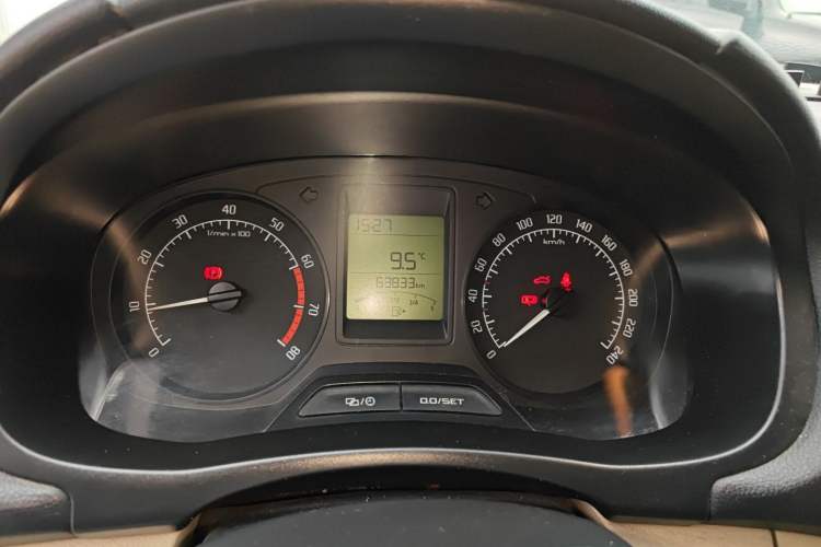 Used Skoda Fabia 2014 1.4L Manual Crystal Edition Instrument Cluster