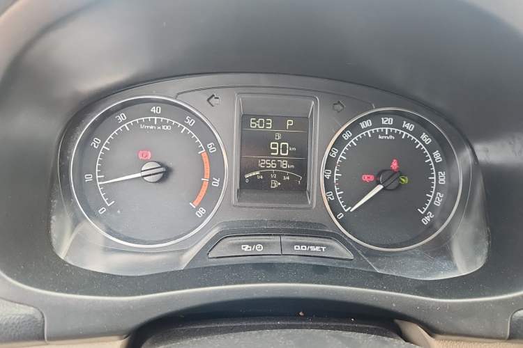 Used Skoda Fabia 2014 1.4L Automatic Crystal Edition Instrument Cluster