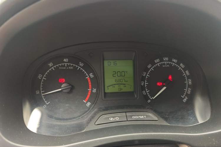 Used Skoda Fabia 2014 1.4L Manual Crystal Edition Instrument Cluster