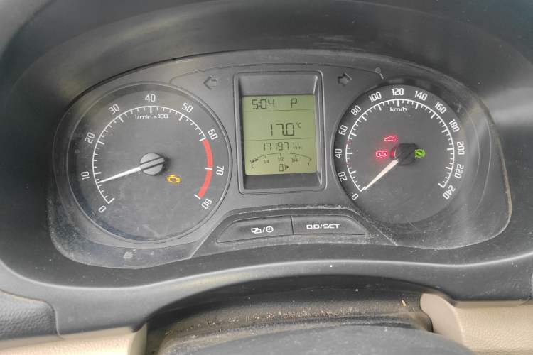 Used Skoda Fabia 2014 1.4L Automatic Crystal Edition Instrument Cluster