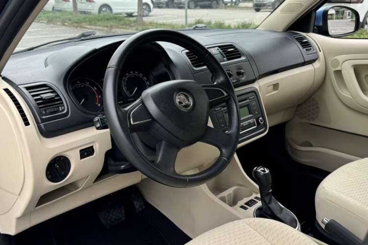 Used Skoda Fabia 2014 1.4L Automatic Crystal Edition Interior 1