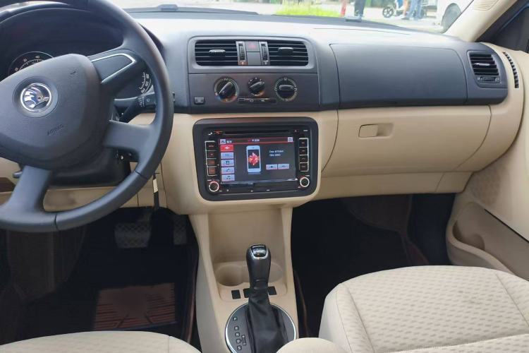 Used Skoda Fabia 2014 1.4L Automatic Crystal Edition Interior 1