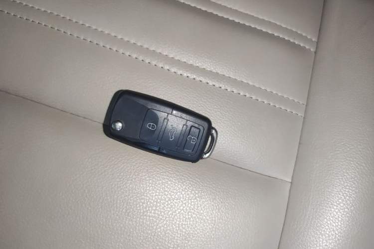 Used Skoda Fabia 2014 1.4L Automatic Crystal Edition Interior 1