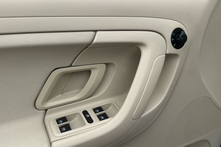 Used Skoda Fabia 2014 1.4L Automatic Crystal Edition Interior 10
