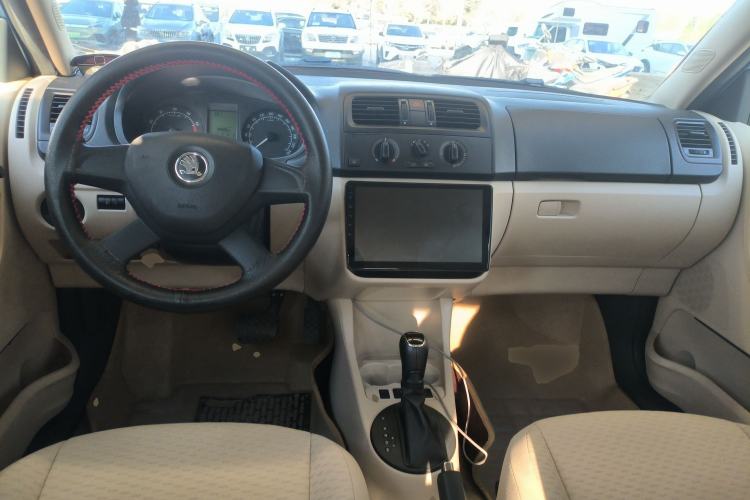 Used Skoda Fabia 2014 1.4L Automatic Crystal Edition Interior 2