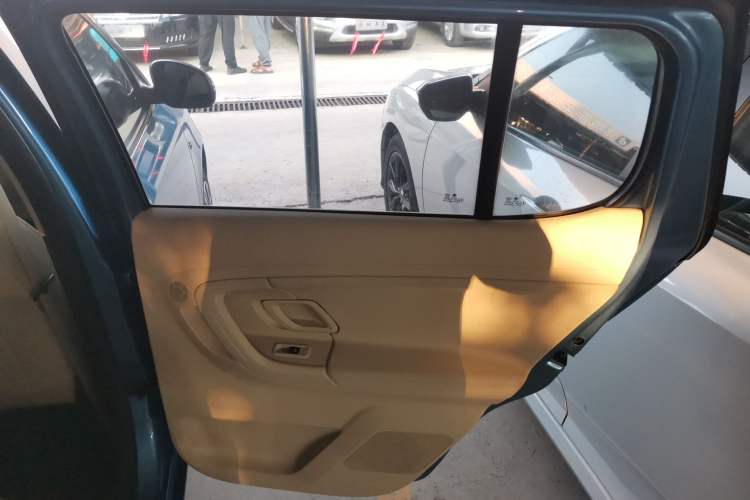 Used Skoda Fabia 2014 1.4L Automatic Crystal Edition Interior 3