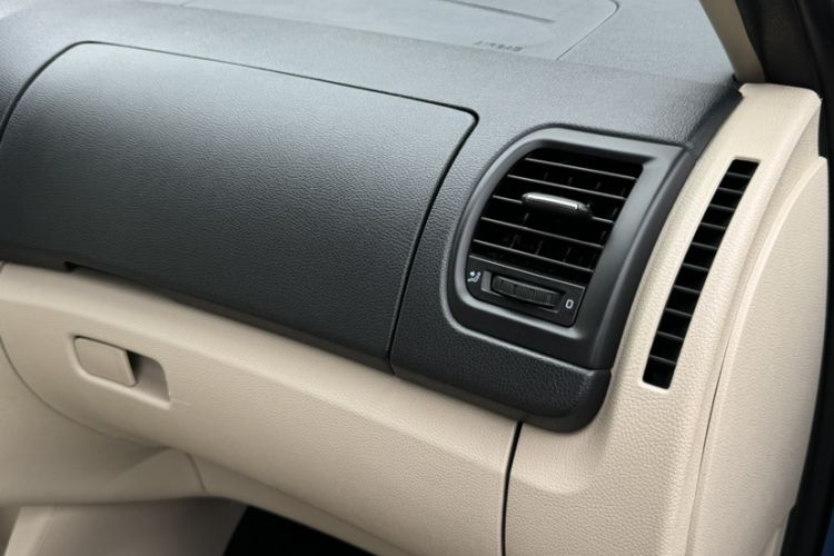 Used Skoda Fabia 2014 1.4L Automatic Crystal Edition Interior 7