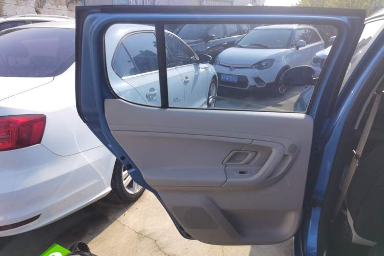 Used Skoda Fabia 2014 1.4L Manual Crystal Edition Interior 8