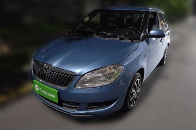 Used Skoda Fabia 2014 1.4L Manual Crystal Edition