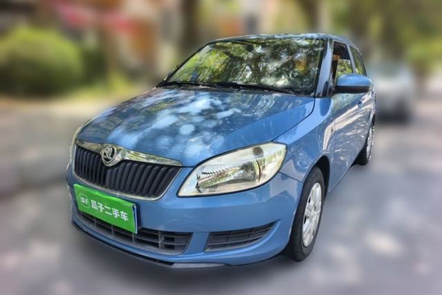 Used Skoda Fabia 2014 1.4L Automatic Crystal Edition