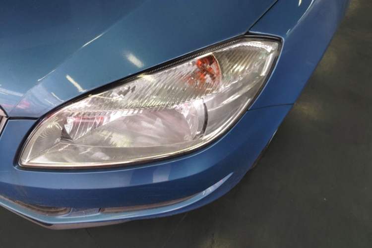 Used Skoda Fabia 2014 1.4L Automatic Crystal Edition Left Front Headlight