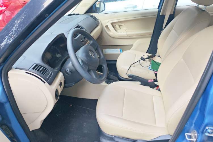 Used Skoda Fabia 2014 1.4L Automatic Crystal Edition Left Front Seat