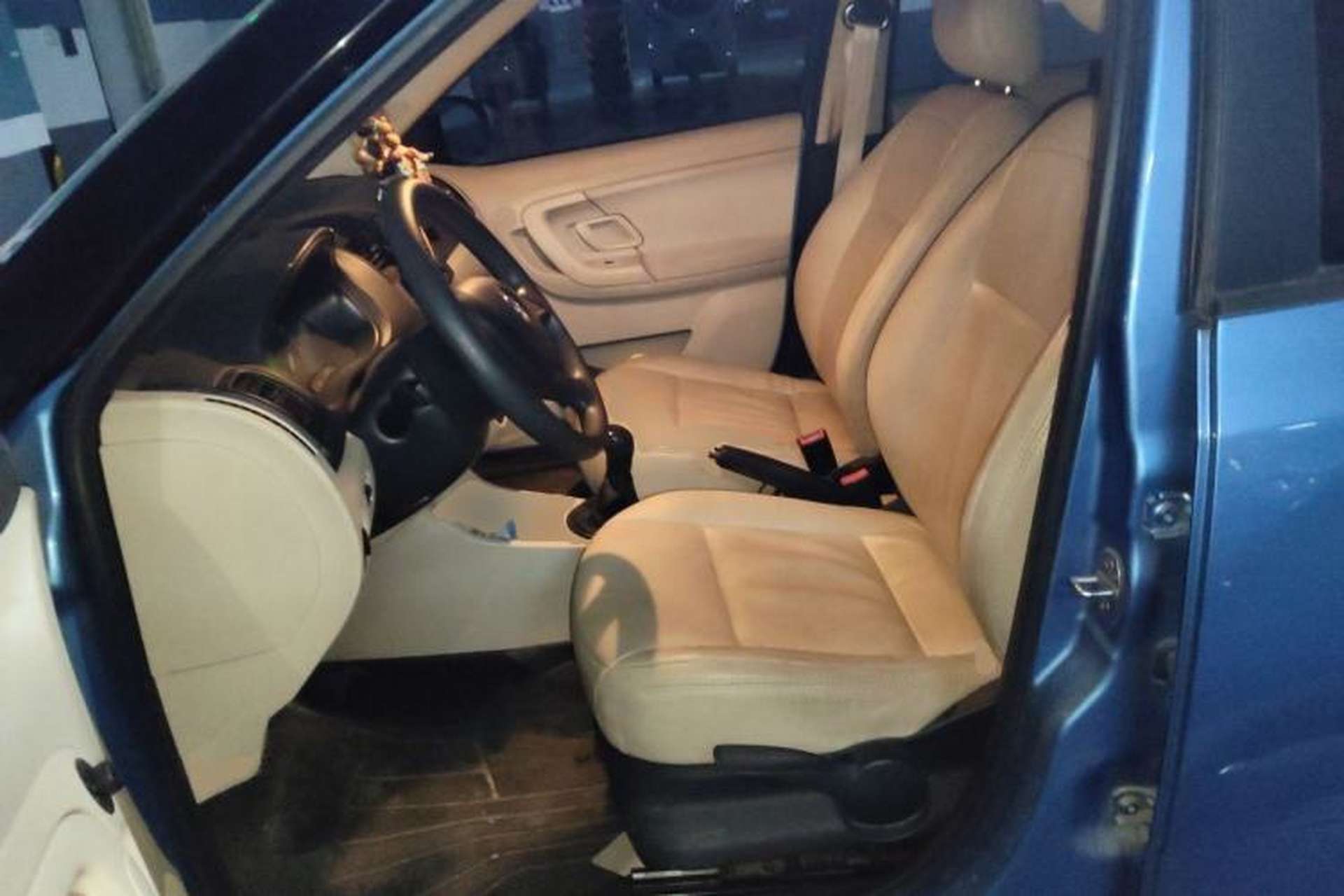 Used Skoda Fabia 2014 1.4L Manual Crystal Edition Left Front Seat