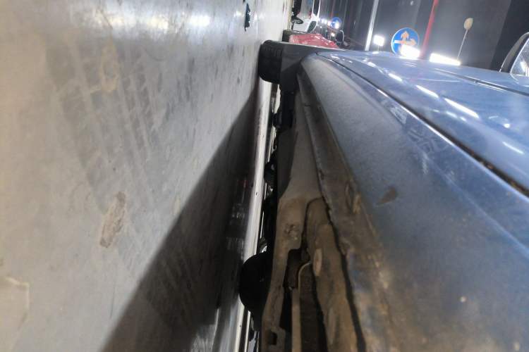 Used Skoda Fabia 2014 1.4L Manual Crystal Edition Left Side Sill
