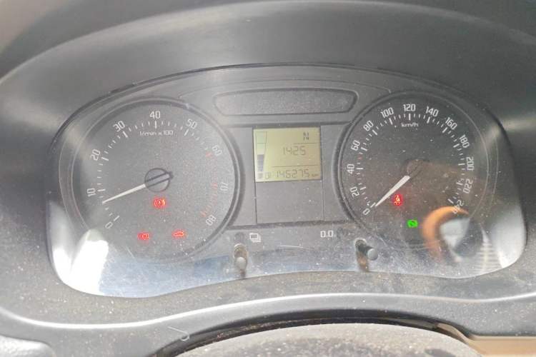 Used Skoda Fabia 2014 1.4L Automatic Crystal Edition Odometer Close Up