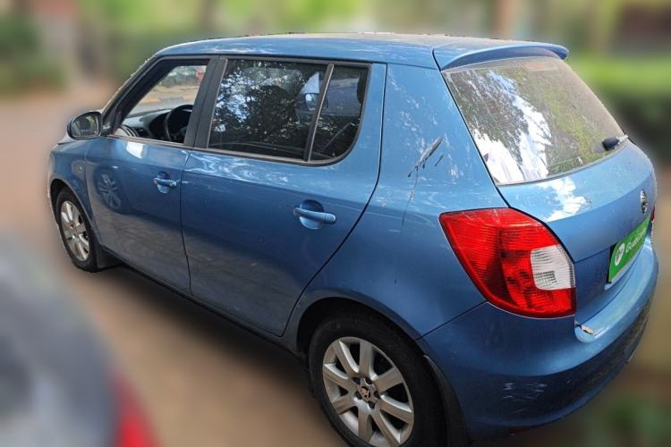 Used Skoda Fabia 2014 1.4L Manual Jingling Edition Rear Left 45 Deg