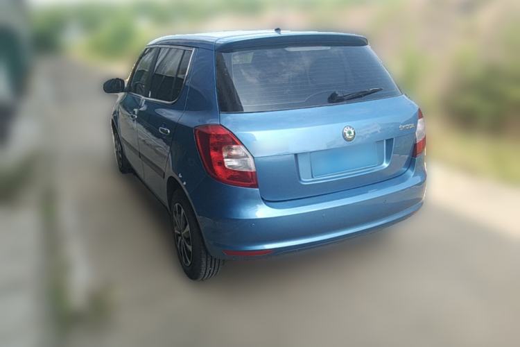 Used Skoda Fabia 2014 1.4L Manual Crystal Edition Rear Left 45 Deg