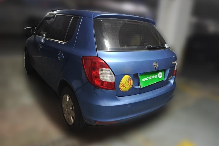 Used Skoda Fabia 2014 1.4L Automatic Crystal Edition Rear Left 45 Deg